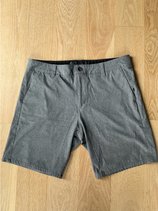 Vuori Other - Vuori Aim Shorts Grey Men’s Size 33 Lightweight Everyday Shorts